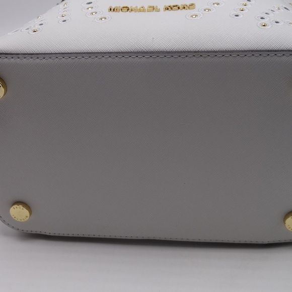 Michael Kors Trista Convertible Bucket Shoulder Ba - Picture 5 of 6